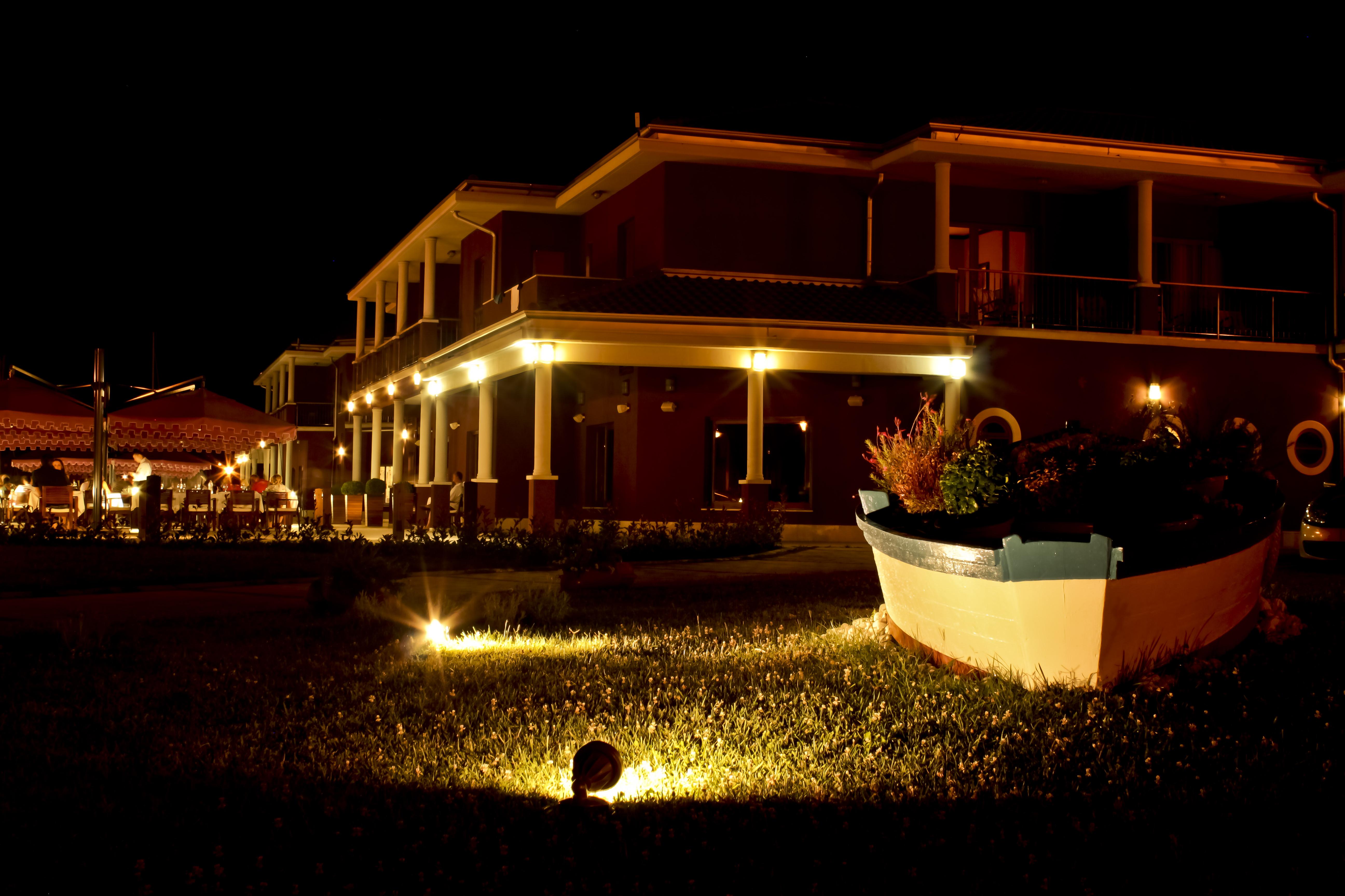 Boutique Hotel Nautica - Spa & Wellness, Free Parking, Pet Friendly Novigrad  ภายนอก รูปภาพ