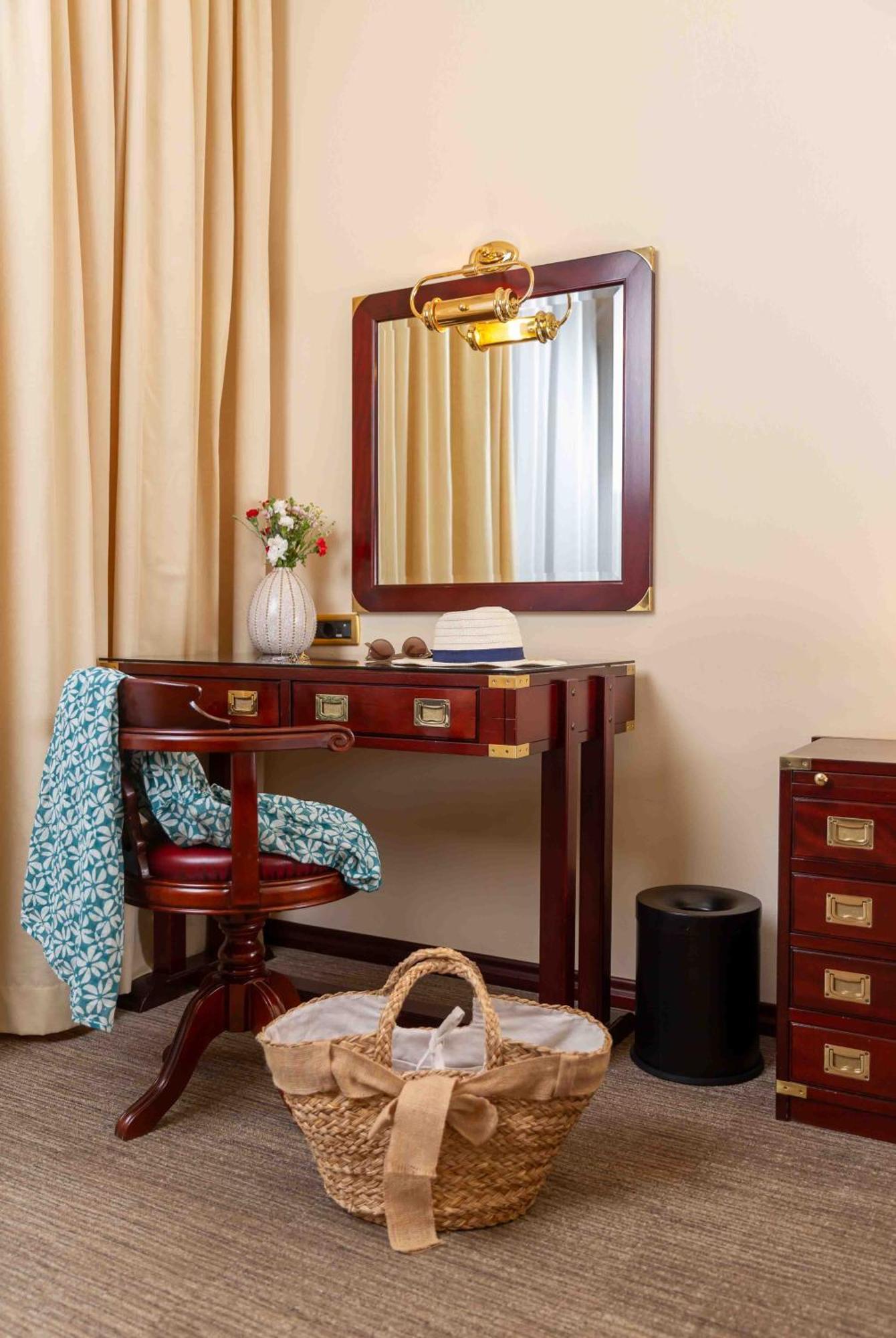 Boutique Hotel Nautica - Spa & Wellness, Free Parking, Pet Friendly Novigrad  ภายนอก รูปภาพ