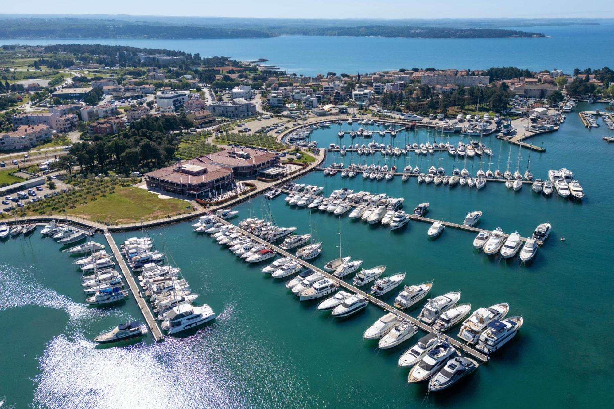 Boutique Hotel Nautica - Spa & Wellness, Free Parking, Pet Friendly Novigrad  ภายนอก รูปภาพ