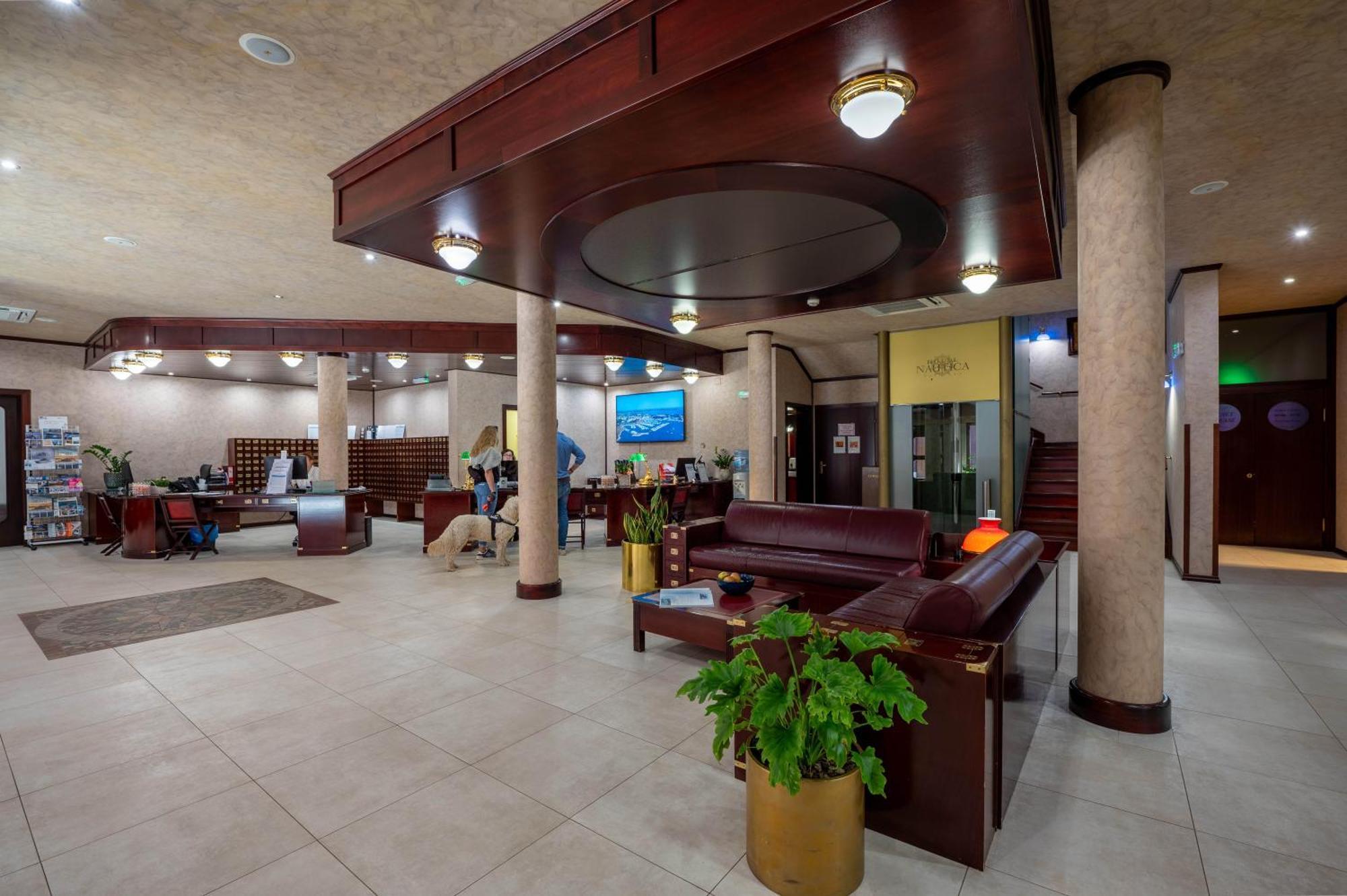 Boutique Hotel Nautica - Spa & Wellness, Free Parking, Pet Friendly Novigrad  ภายนอก รูปภาพ