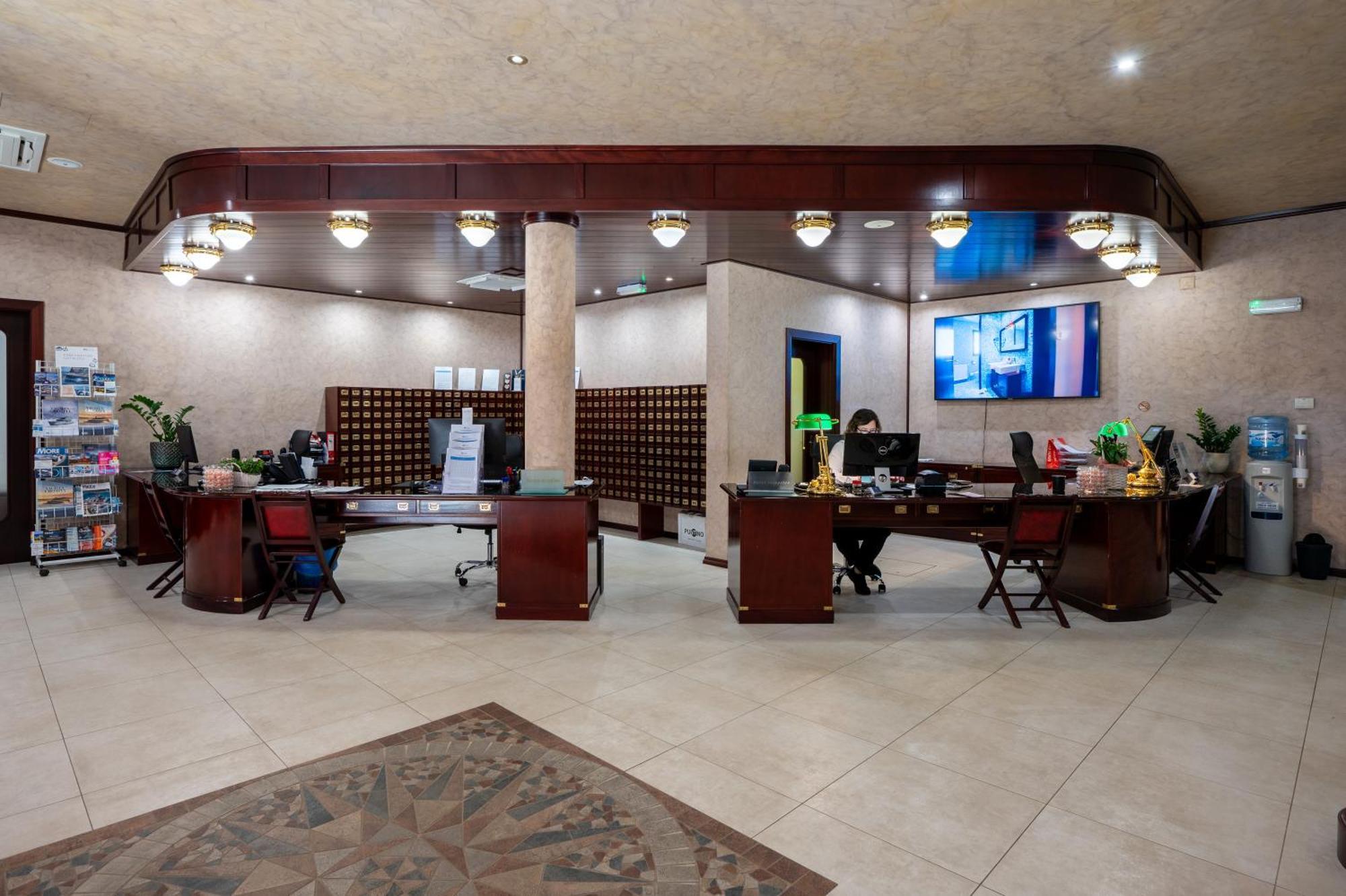 Boutique Hotel Nautica - Spa & Wellness, Free Parking, Pet Friendly Novigrad  ภายนอก รูปภาพ
